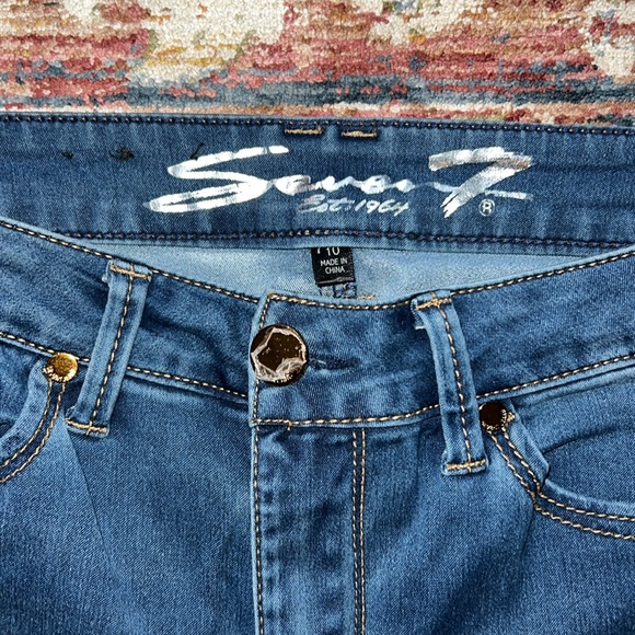 SEVEN7 THE SKIN FIT DENIM SIZE 10 STILL HAS PASTIC STICKER ON BUTTON - Picture 4 of 5